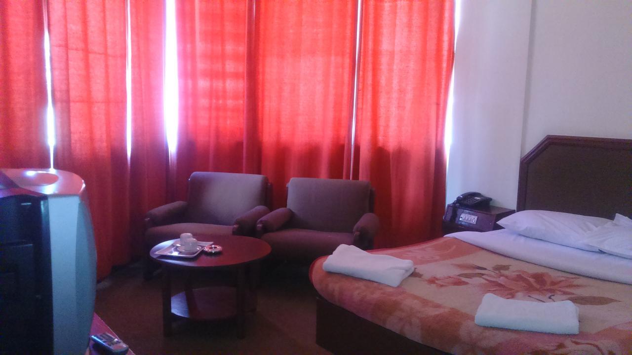 Hotel Blue Hills International Udagamandalam Exterior foto