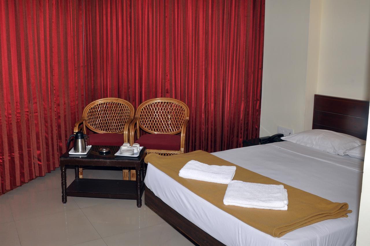 Hotel Blue Hills International Udagamandalam Exterior foto