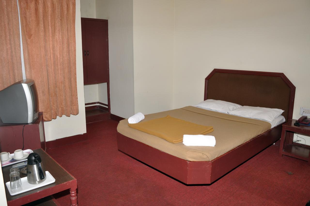 Hotel Blue Hills International Udagamandalam Exterior foto